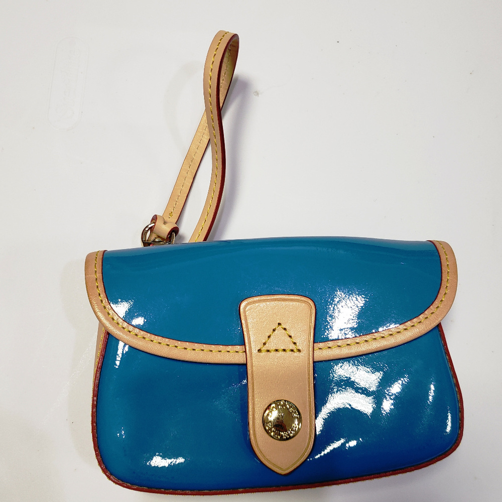 Dooney & Bourke Blue Patent Leather Small wristlet